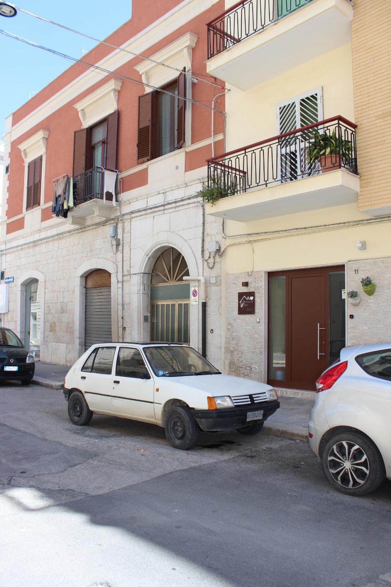 Happynesshouse_Locazione Turistica Διαμέρισμα Trani Εξωτερικό φωτογραφία