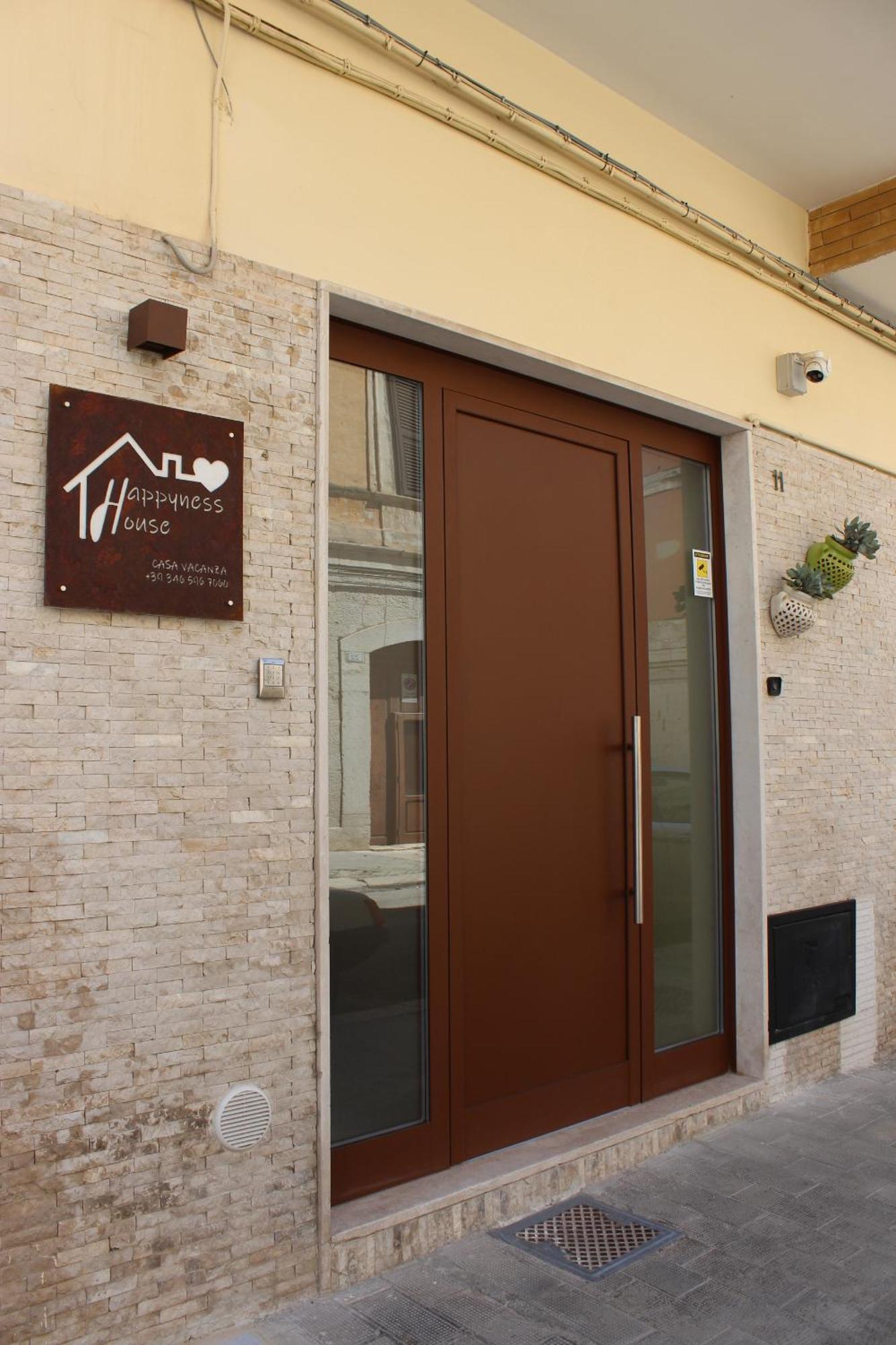 Happynesshouse_Locazione Turistica Διαμέρισμα Trani Εξωτερικό φωτογραφία